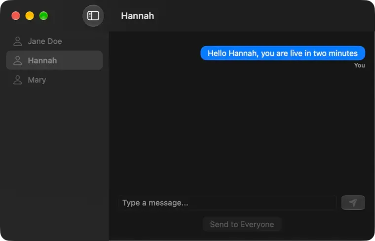 The Cliqer chat window on a Mac in dark mode with a message to a guest reading that they are live in two minutes